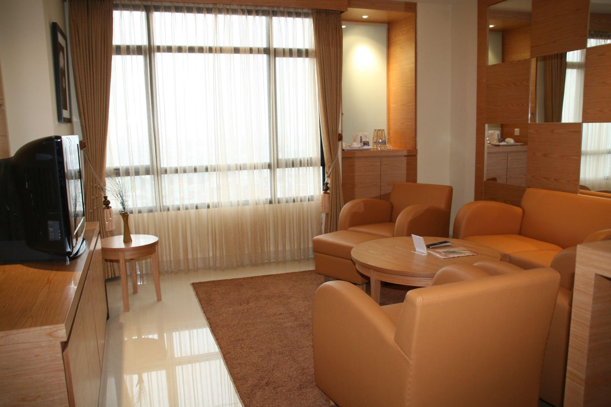 Grand Pasundan Convention Hotel Bandung Exterior foto