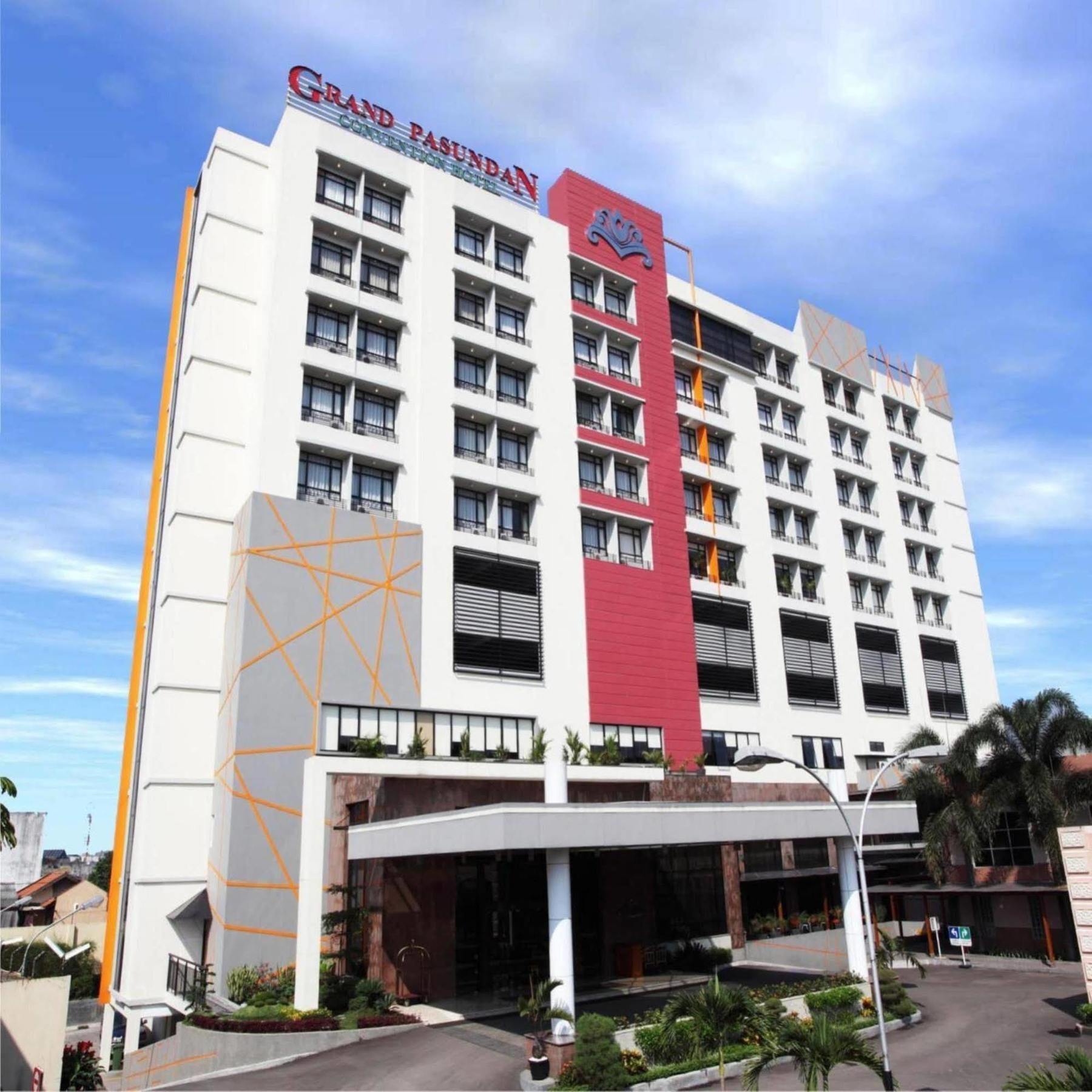 Grand Pasundan Convention Hotel Bandung Exterior foto