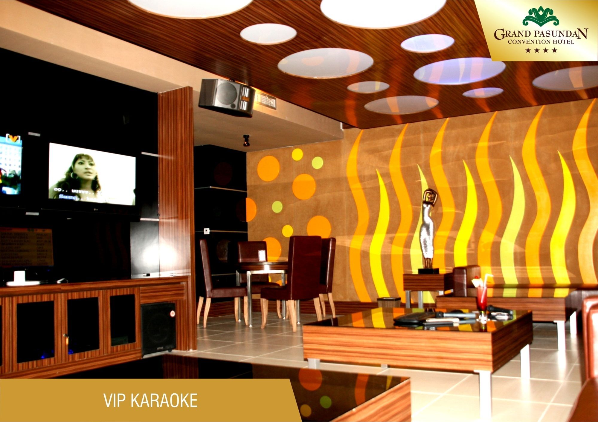 Grand Pasundan Convention Hotel Bandung Exterior foto