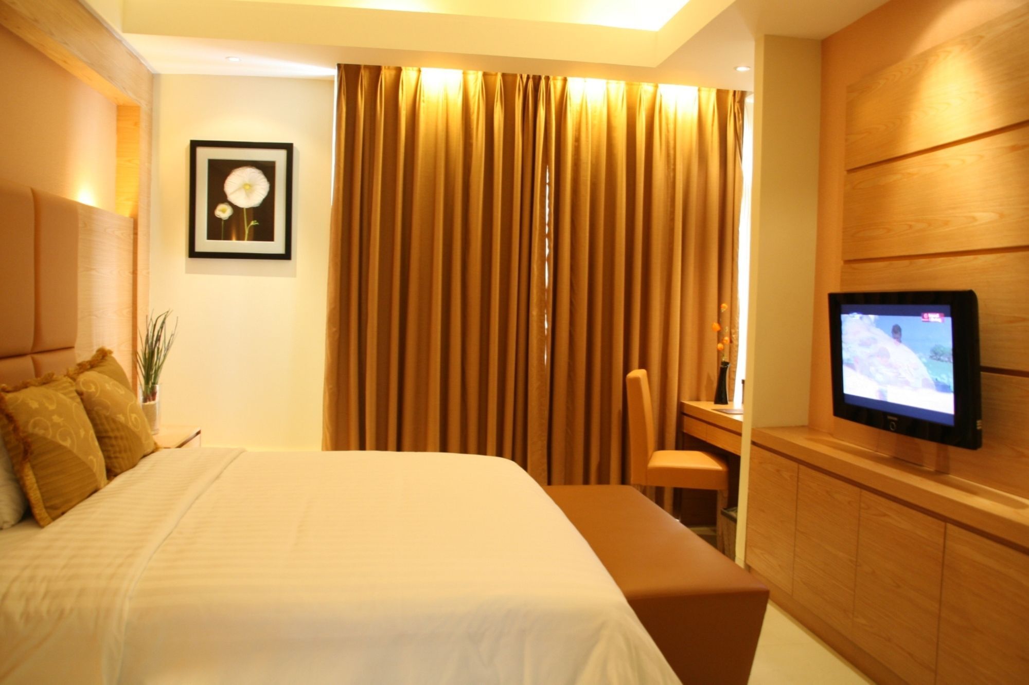 Grand Pasundan Convention Hotel Bandung Exterior foto