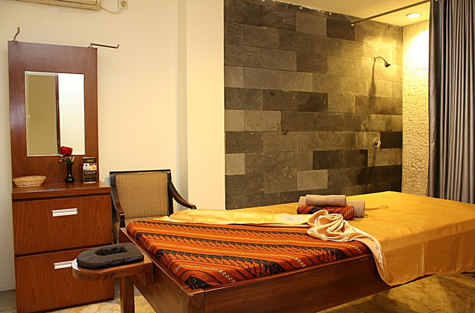 Grand Pasundan Convention Hotel Bandung Exterior foto