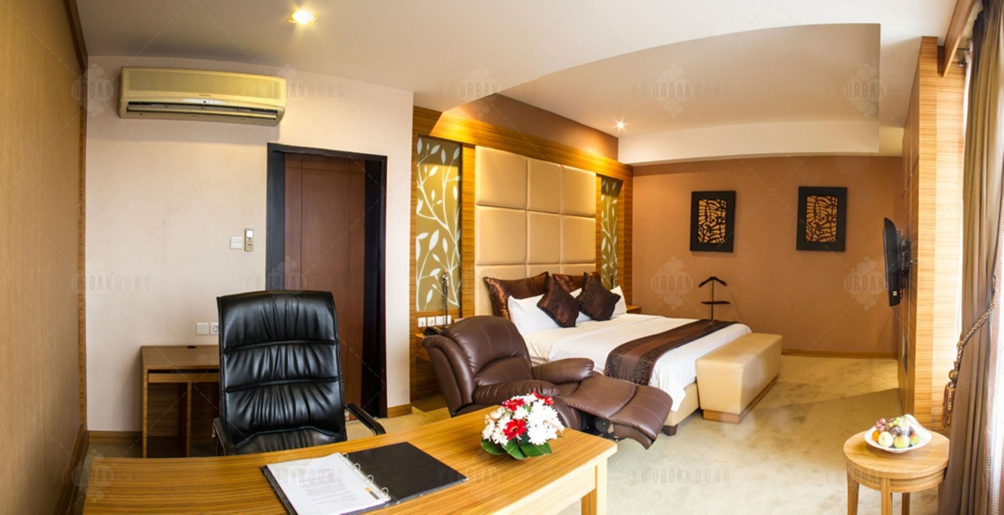 Grand Pasundan Convention Hotel Bandung Exterior foto